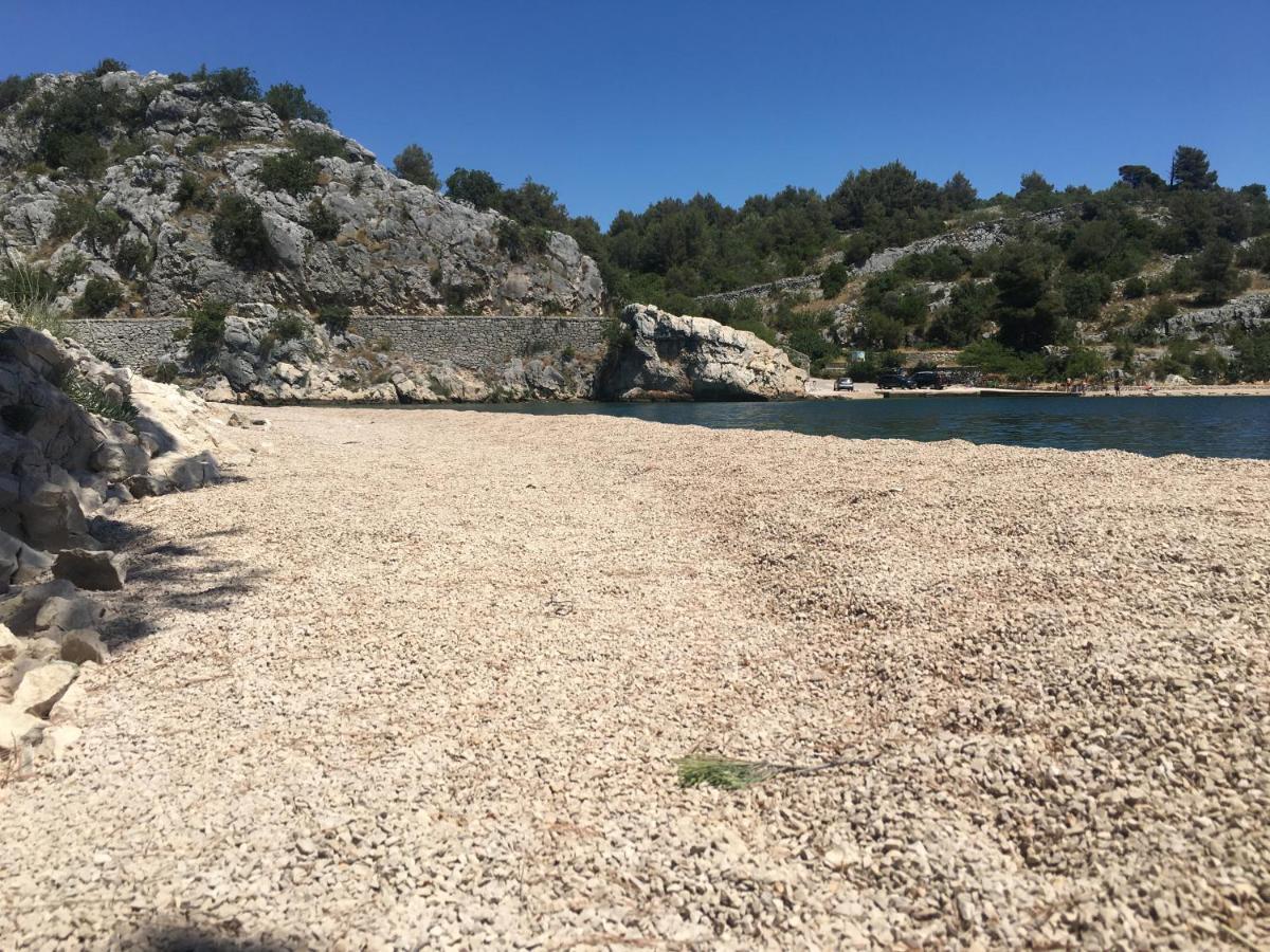 Kuca Za Odmor Astrea Villa Zaton  Buitenkant foto